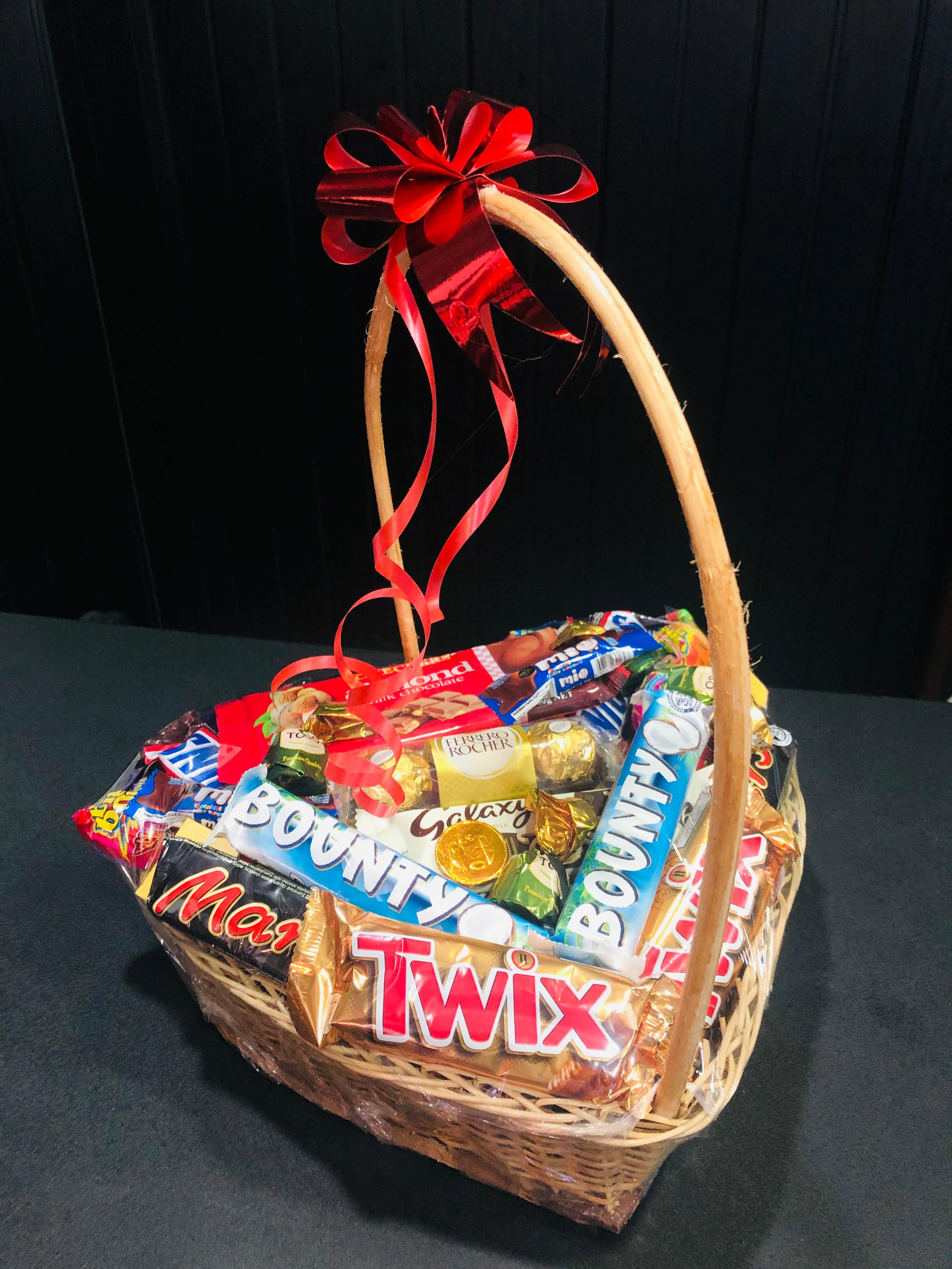Luxurious Premium Gift Hamper Assortment