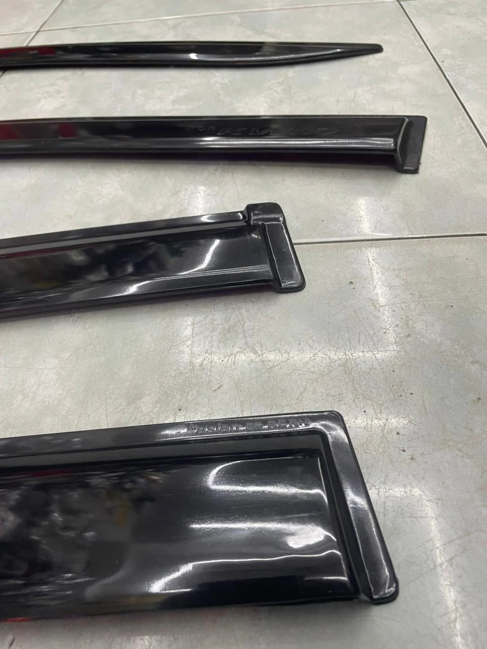Renault Kiwid Door Visor Rain Guard - image 3