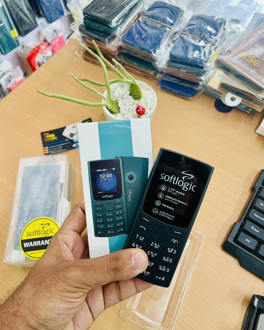 Softlogic Max 111 Key Pad Phone - image 4