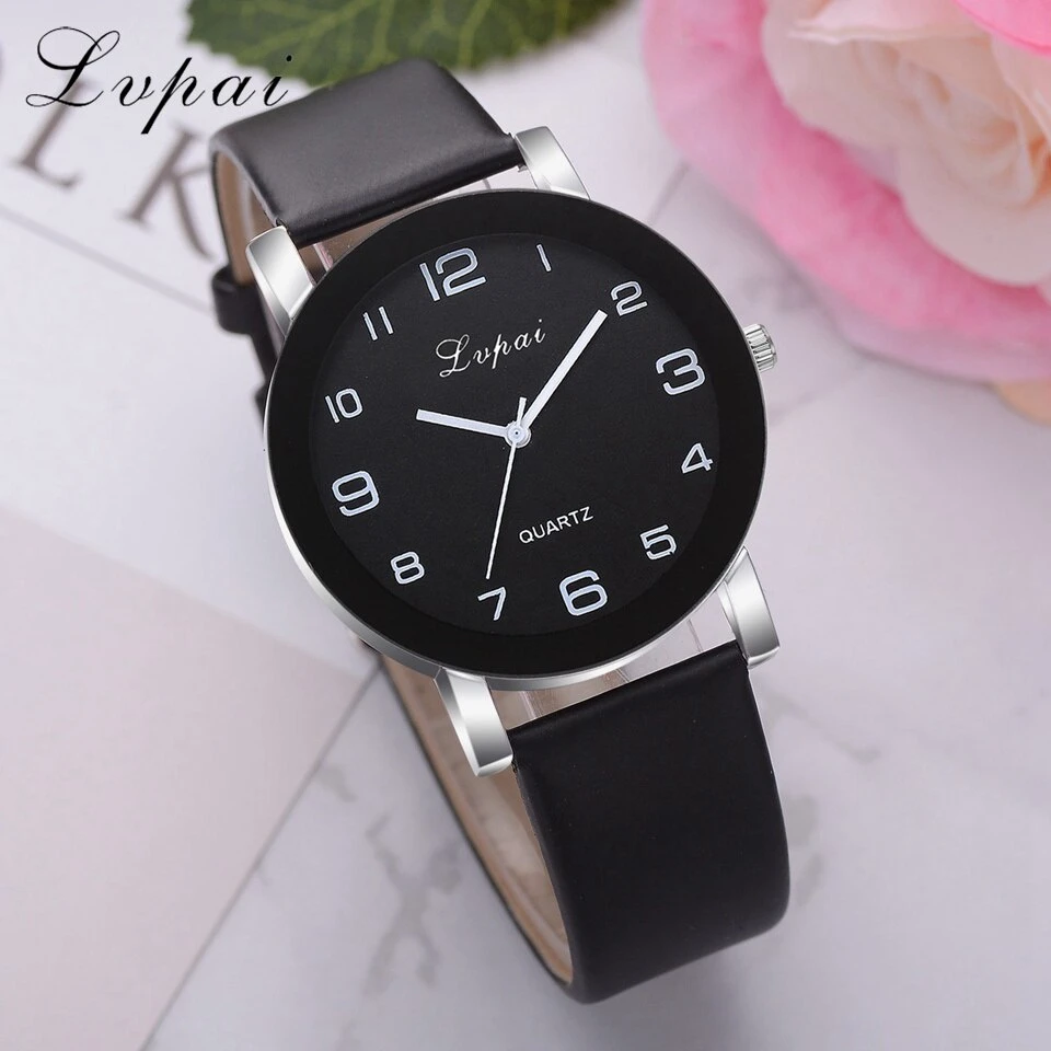 Generic Quartz Leather Band Watch