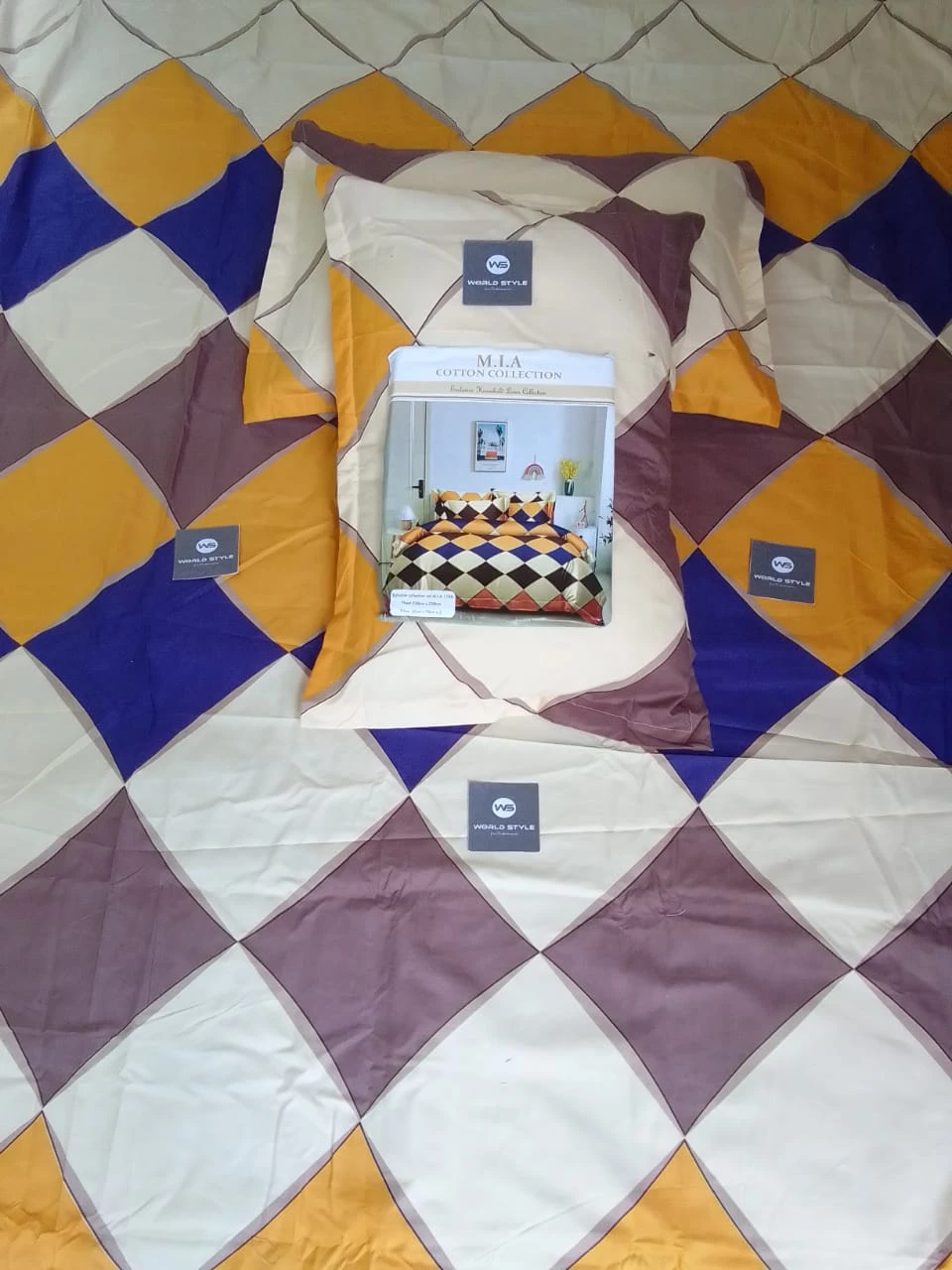 Mia Bedsheets / Bedsheet With 2 Pillow Covers (90 x 100) - image 9