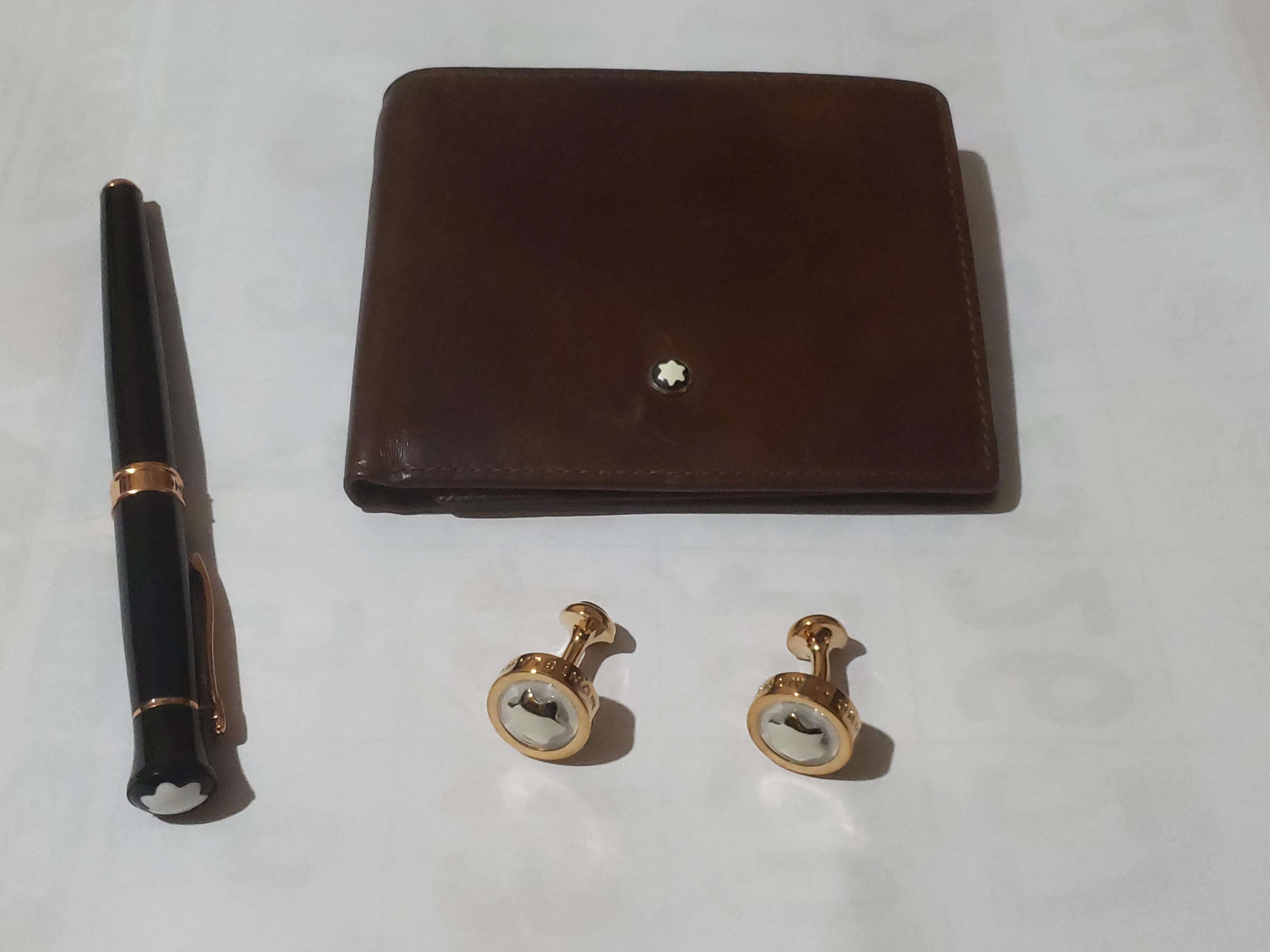Mont Blanc Wallet Pen Cufflink Set - image 3