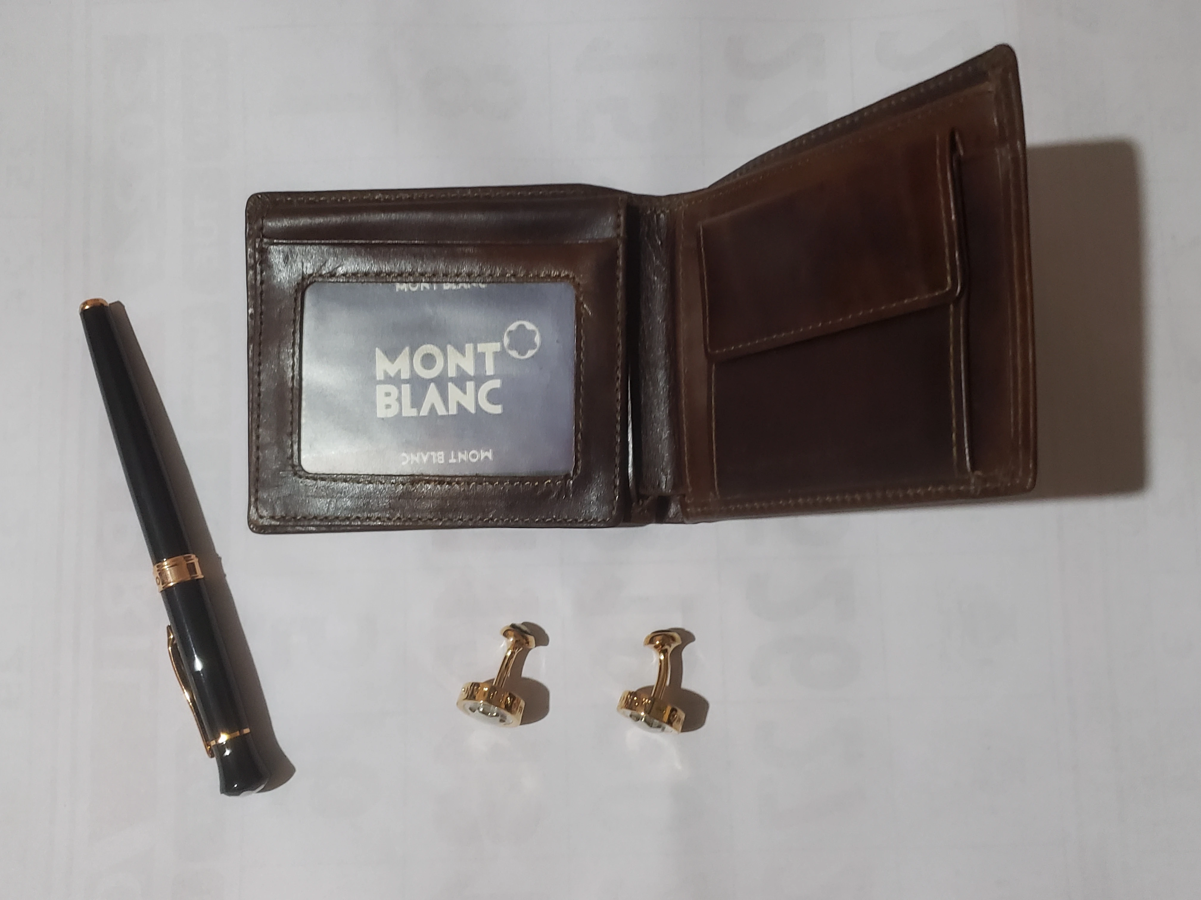 Mont Blanc Wallet Pen Cufflink Set - image 4