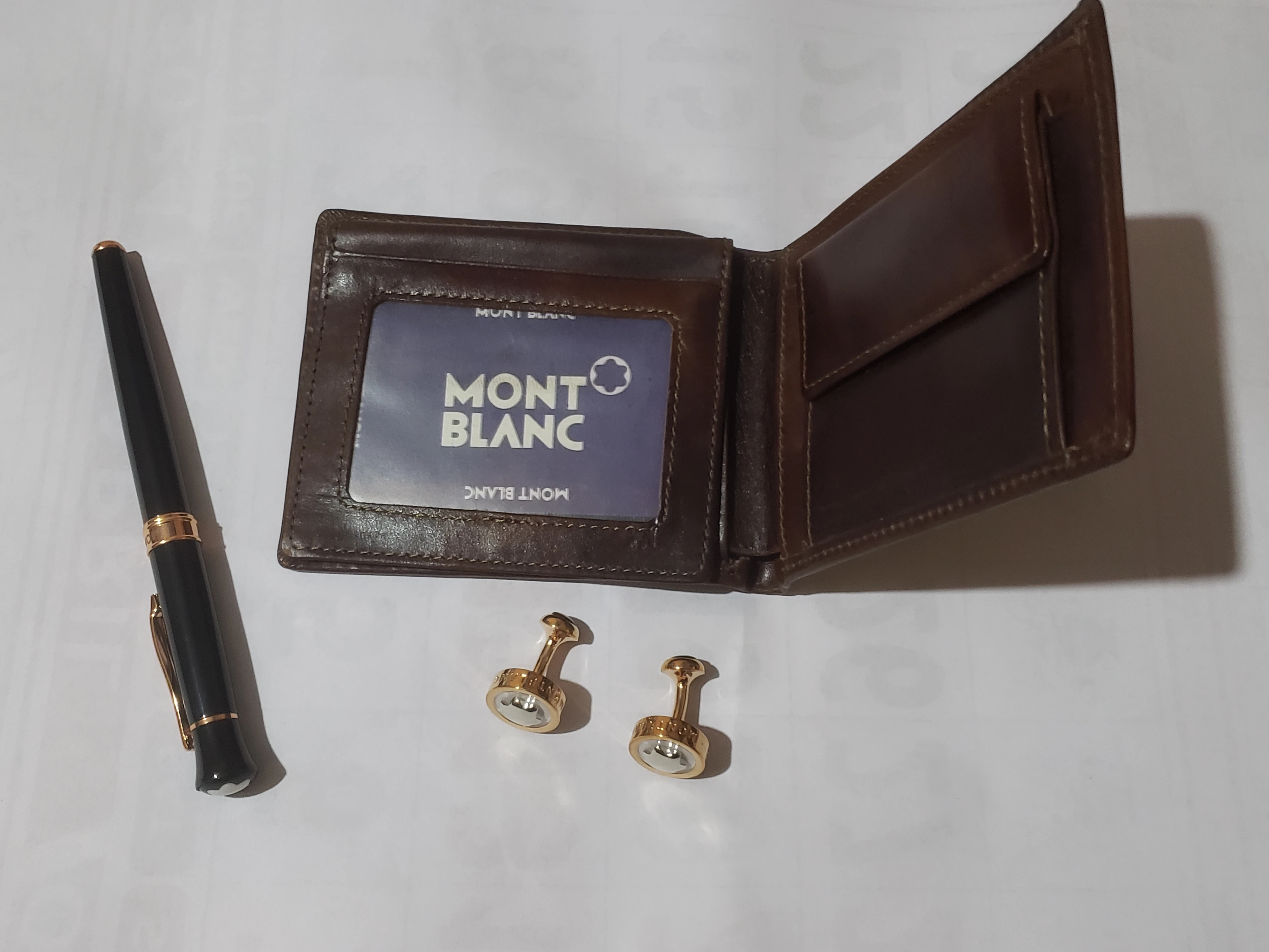 Mont Blanc Wallet Pen Cufflink Set - image 5