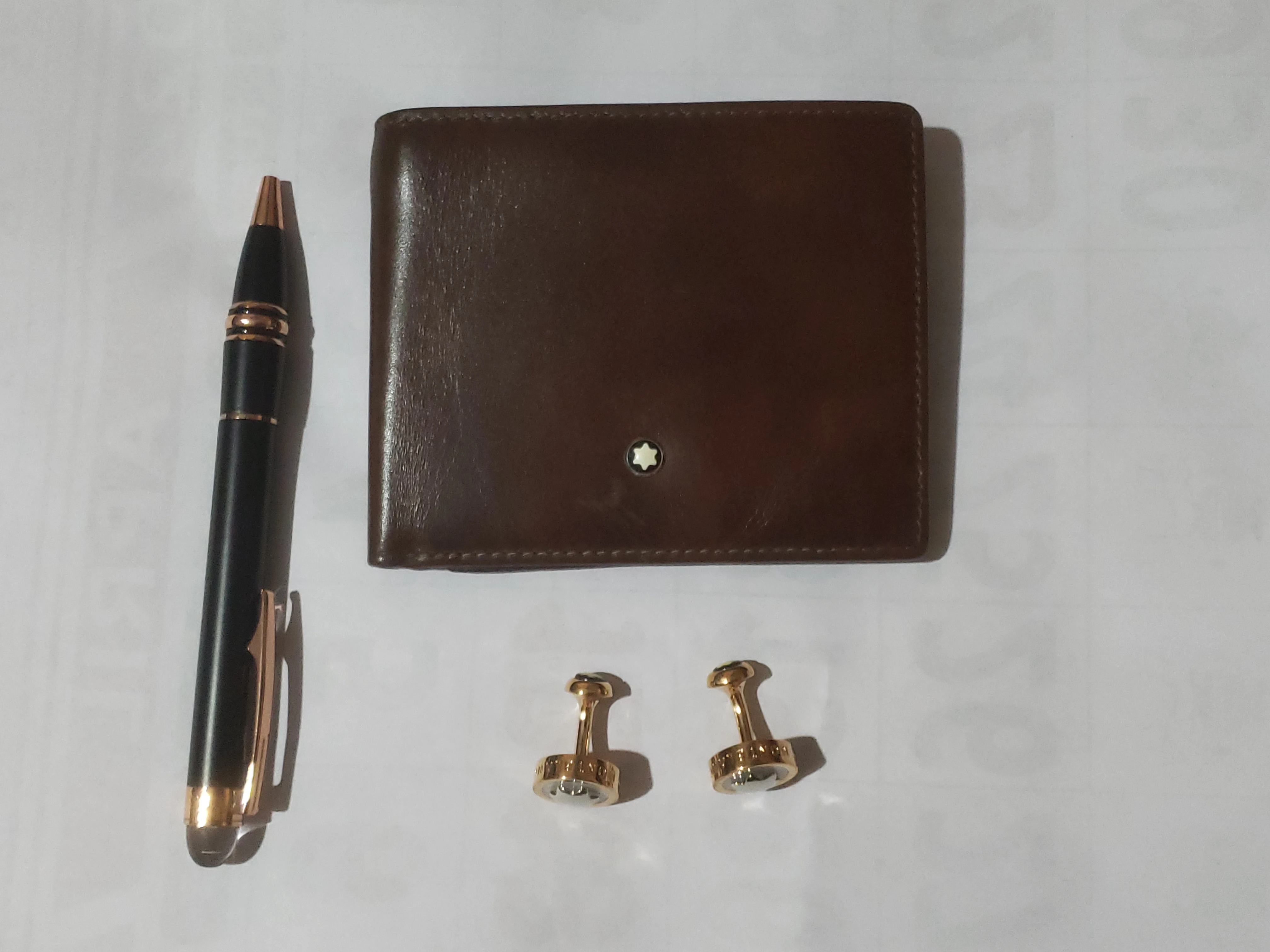 Mont Blanc Wallet Pen Cufflink Set - image 7