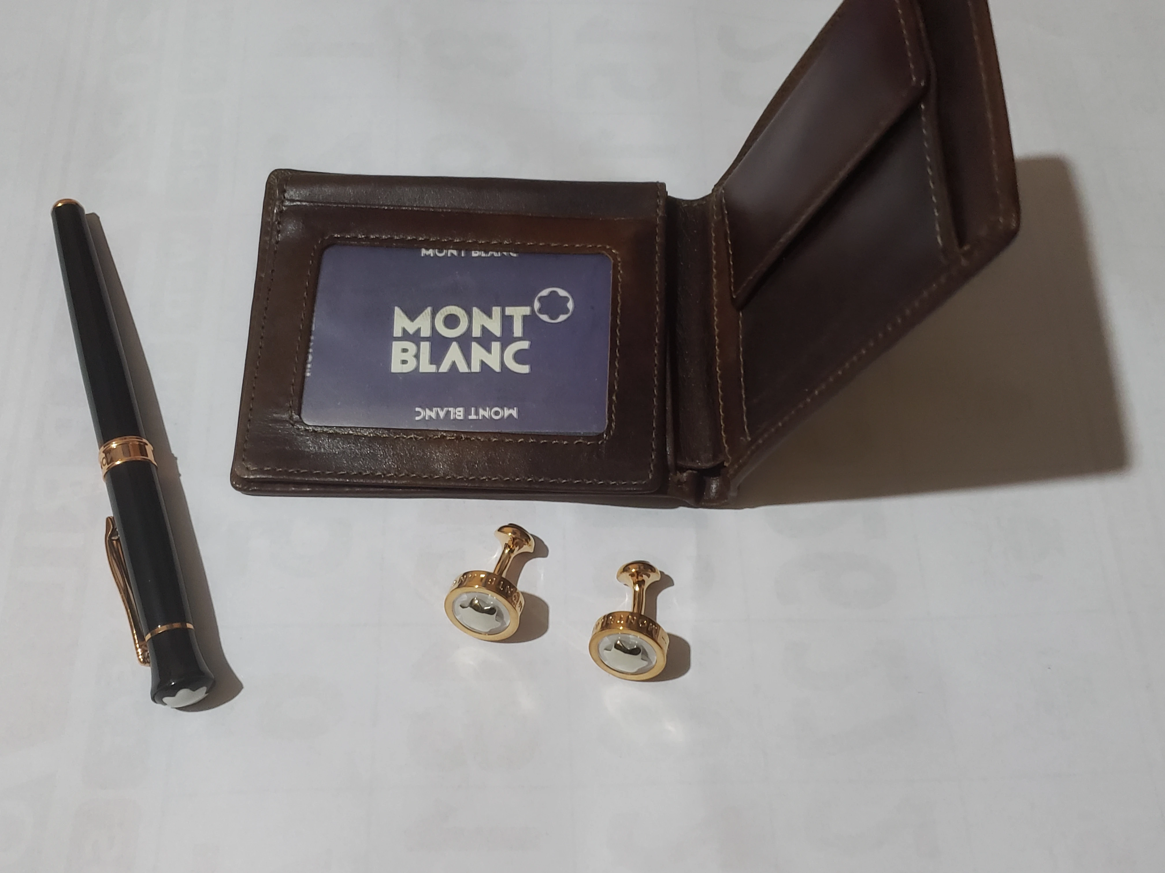 Mont Blanc Wallet Pen Cufflink Set - image 6