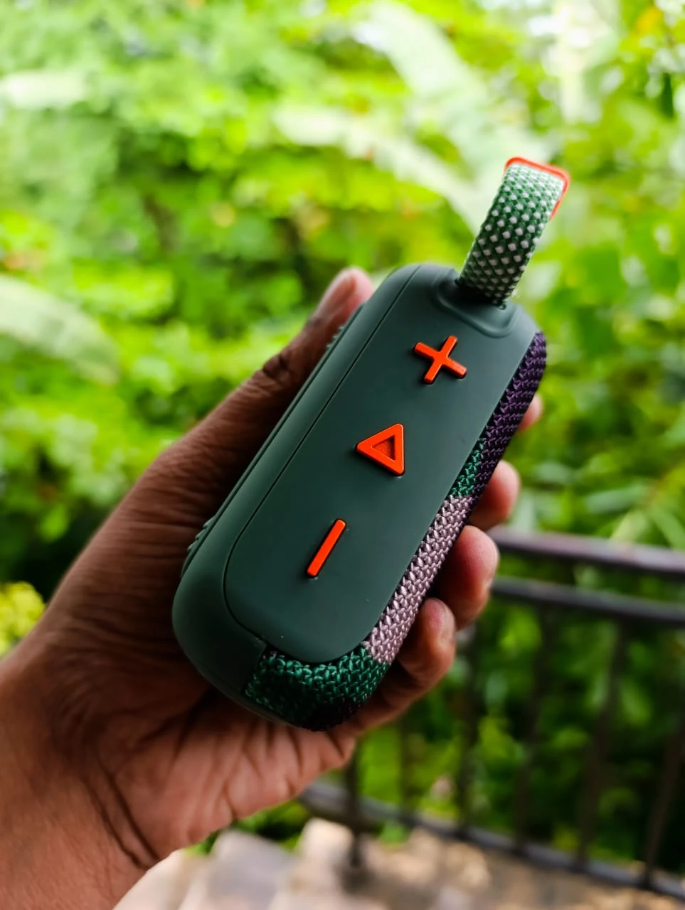 Generic GO 4 Portable Bluetooth Speaker with USB Micro SD - image 3