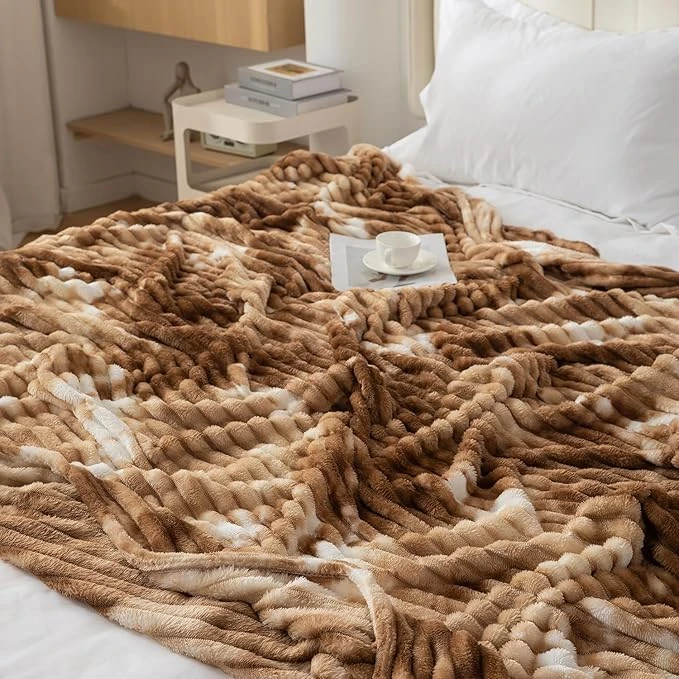 Generic WS B - 402 Printed Rib Warm Blanket - image 9