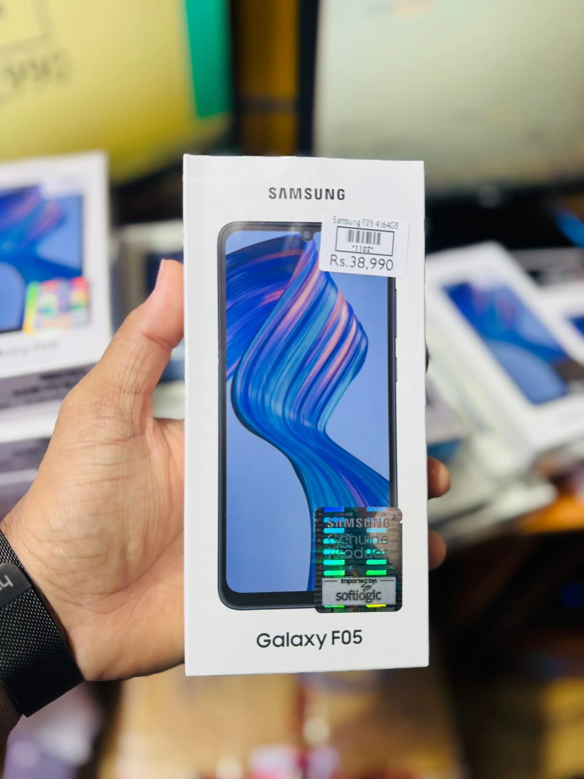 Samsung Galaxy F05 4|64GB Smart Phone - image 2
