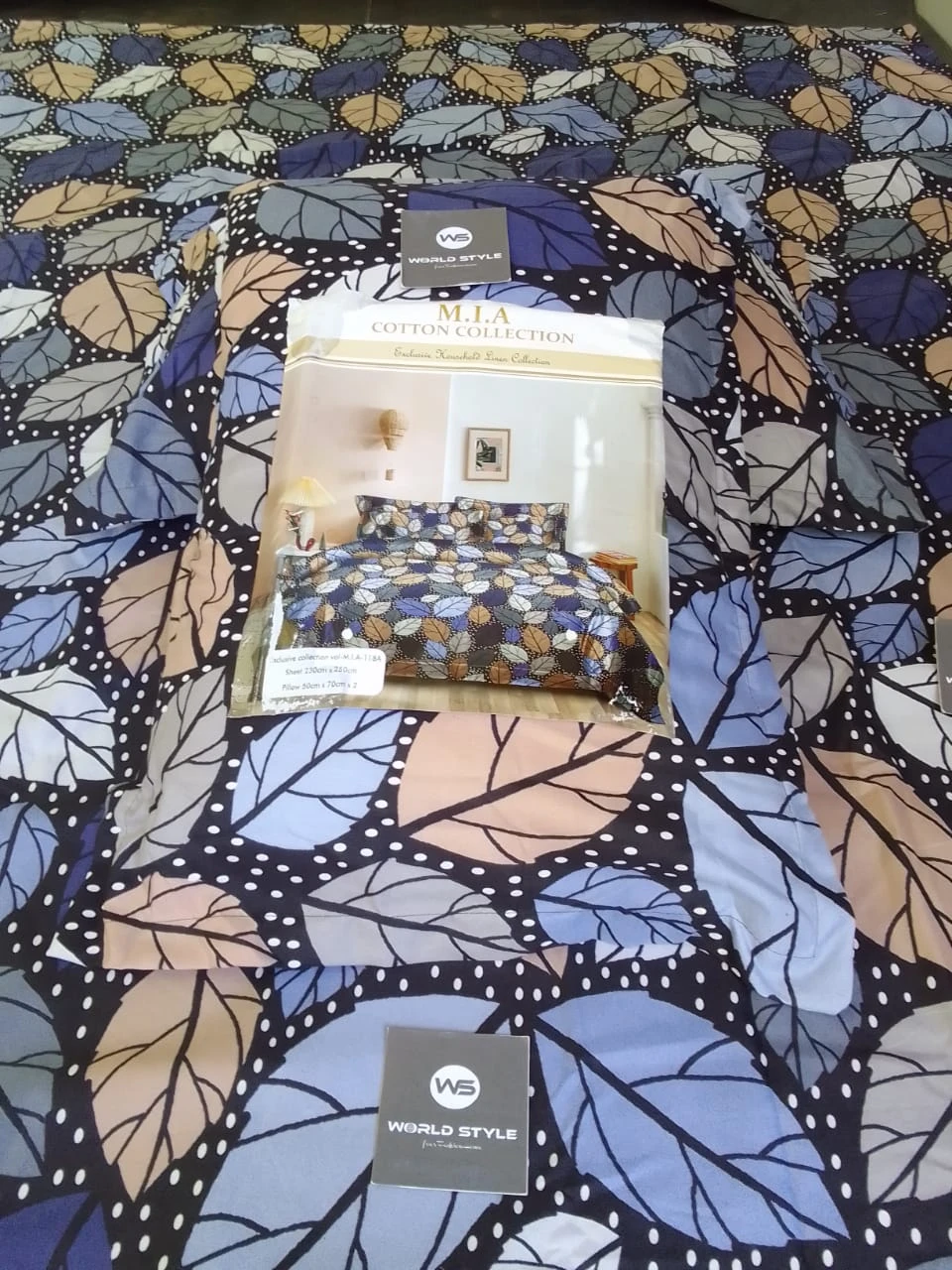Mia Bedsheets / Bedsheet With 2 Pillow Covers (90 x 100) - image 4