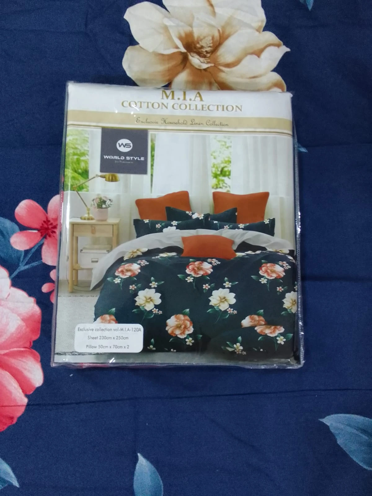 Mia Bedsheet With 2 Pillow Covers (90 x 100) - image 3