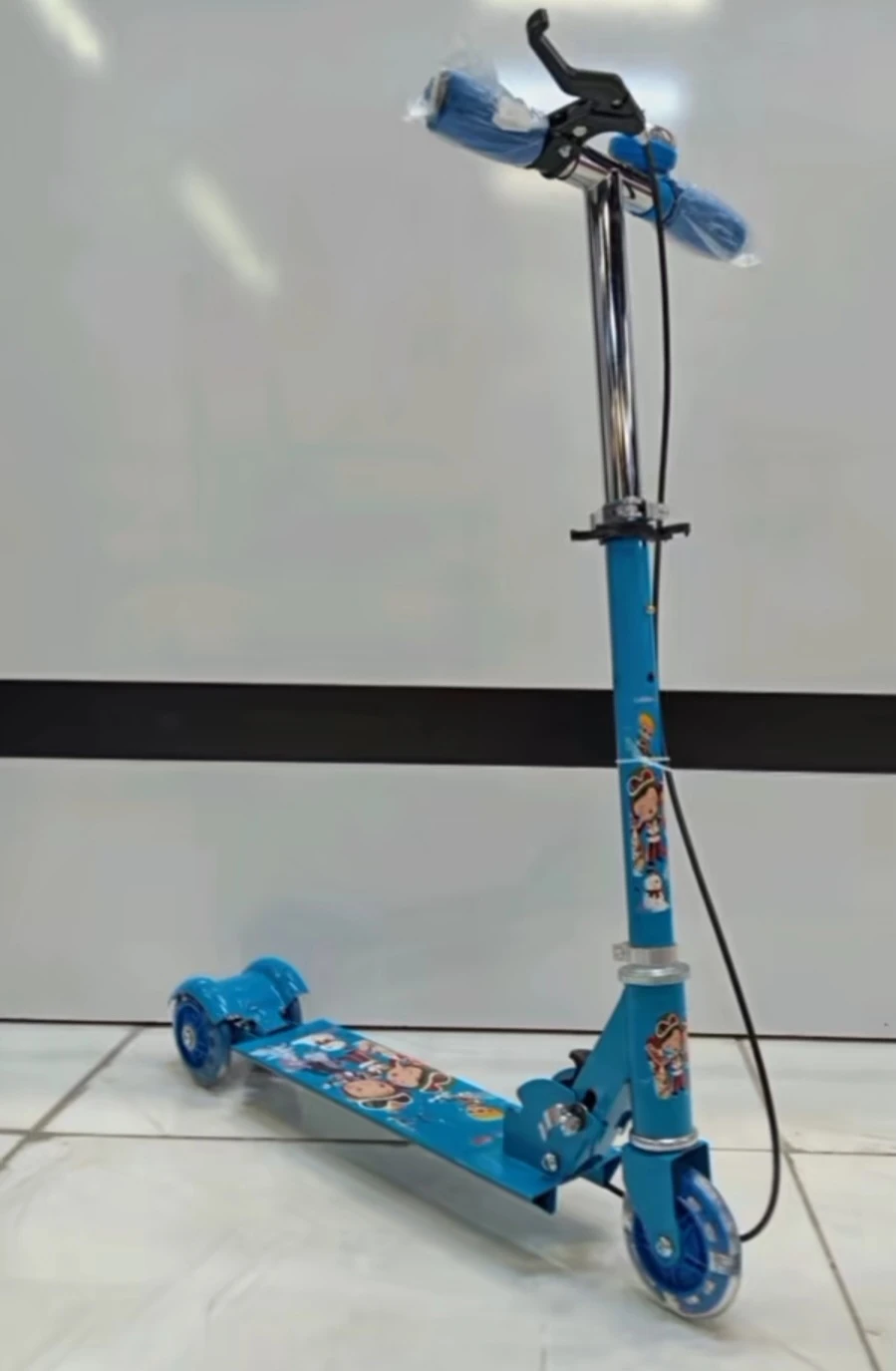 Kids Foldable Kick Scooter with Hand Brake & Bell