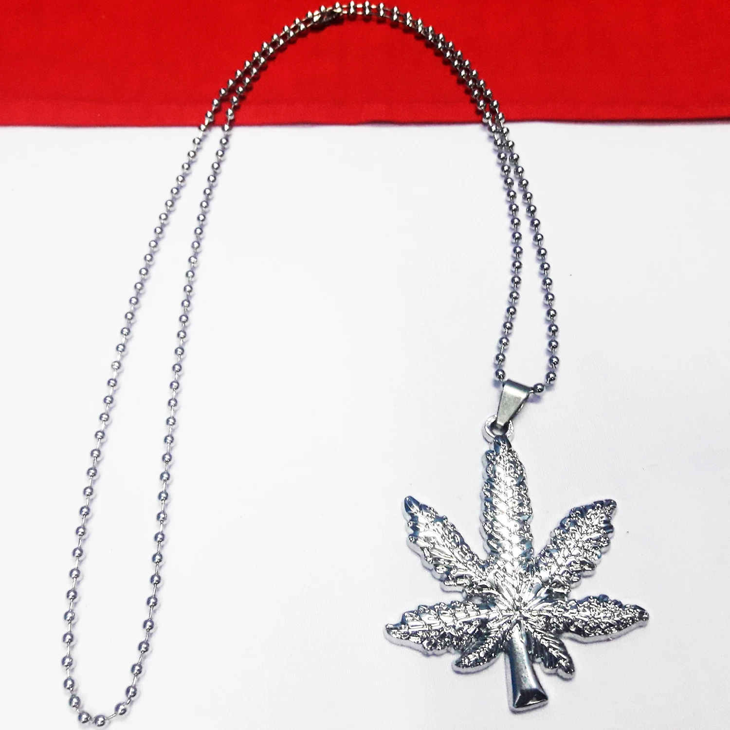 Generic Men's Leaf Pendant Silver Fashion Necklace - image 4