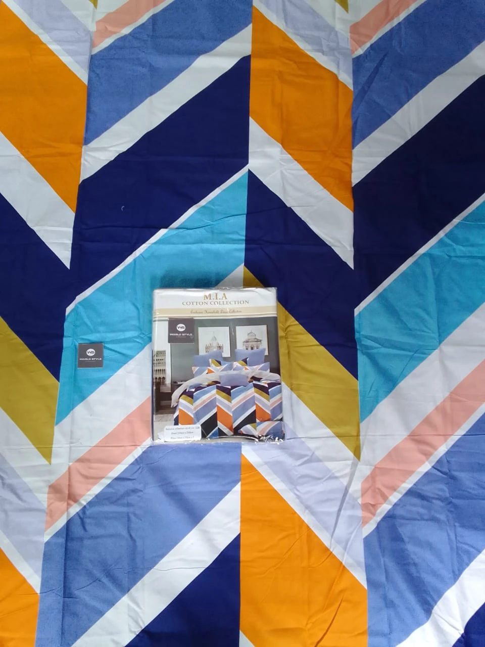 Mia Bedsheet 2 Pillow Covers - image 6