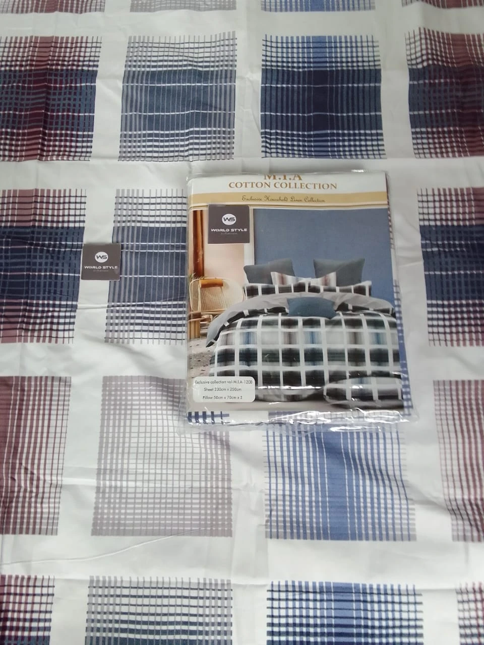 Mia Bedsheets / Bedsheet With 2 Pillow Covers (90 x 100) - image 7