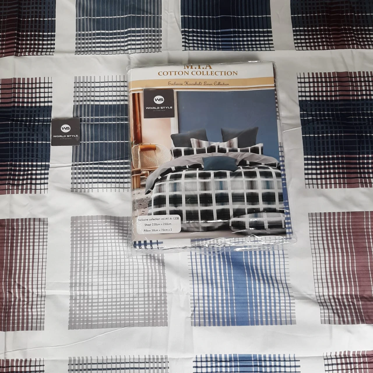 Mia Bedsheets / Bedsheet With 2 Pillow Covers (90 x 100) - image 4