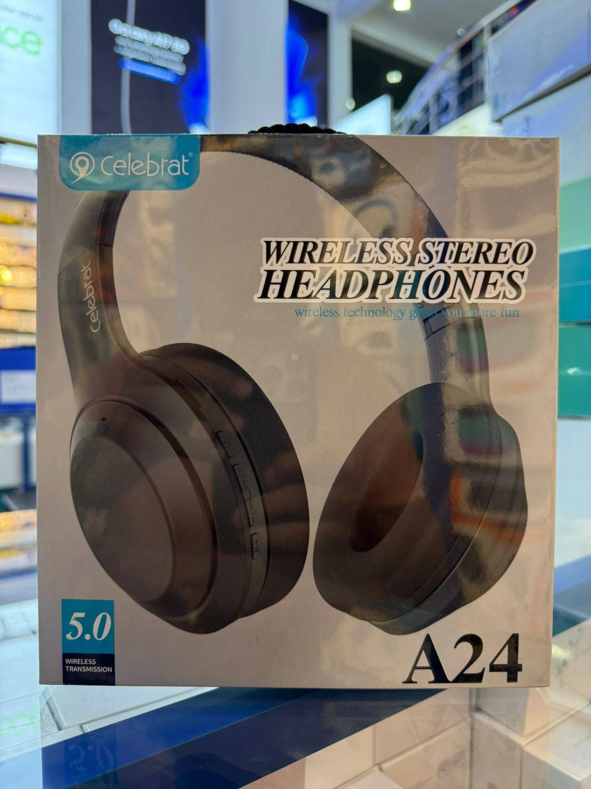 Celebrat A24 Wireless Bluetooth Headphones - image 3