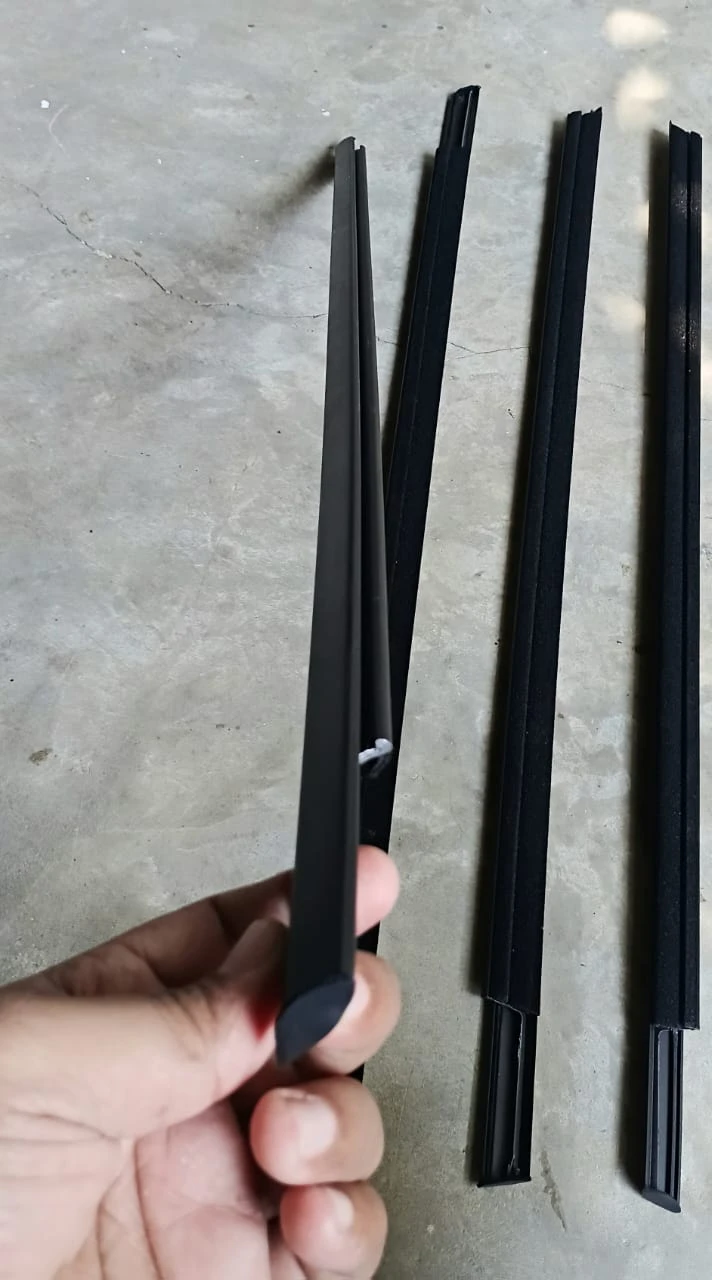 Tata Nano Original Window Outer Weatherstrip 4Pcs - image 2