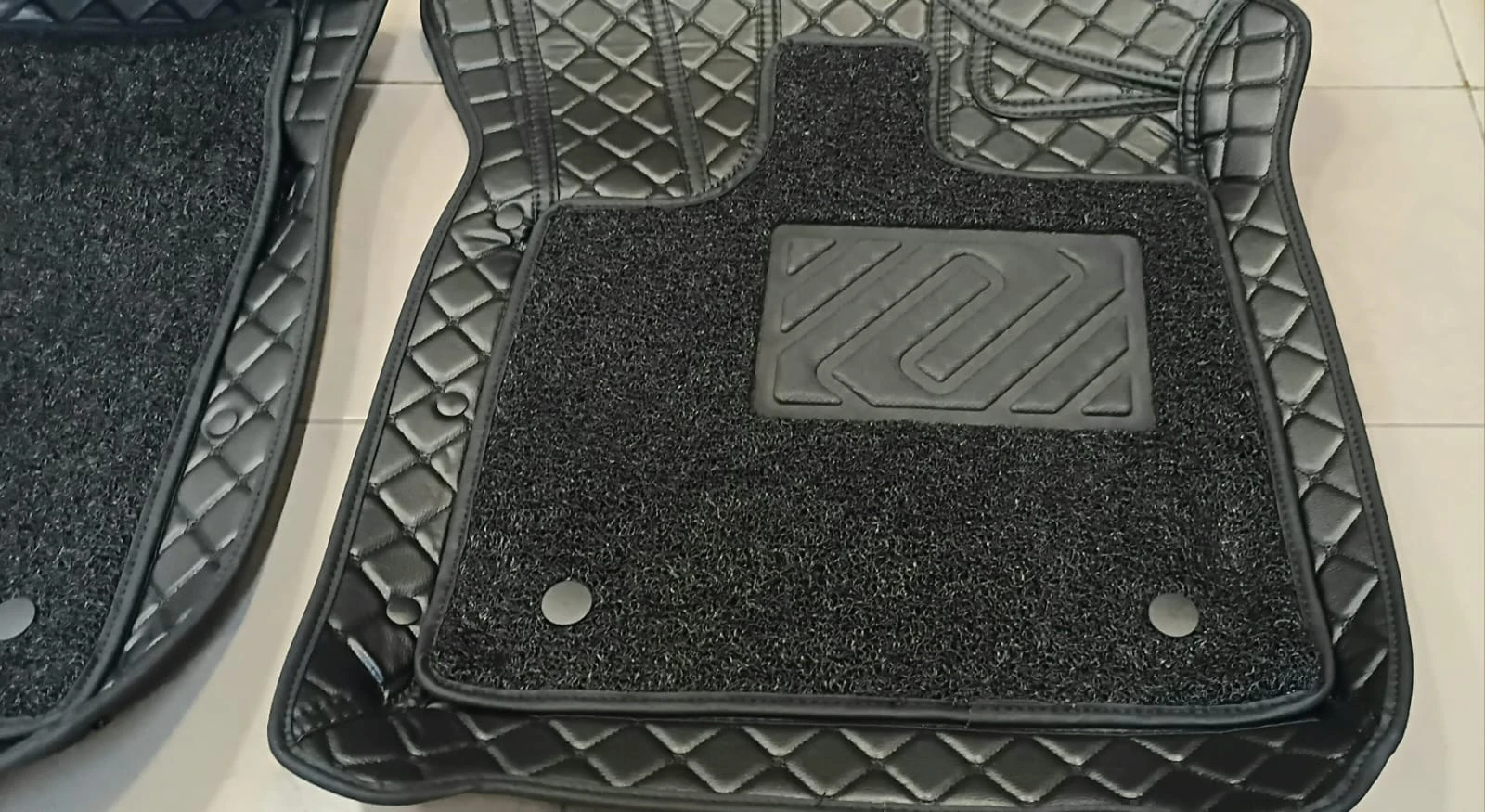BYD Atto 3 Full Black 3D Car Mat - image 3