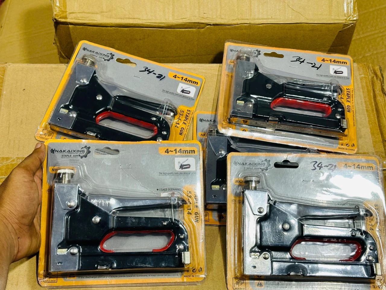 Heavy duty Stapler gun nail gun industrial staple gun - image 4