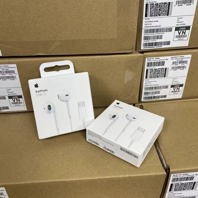 iPhone15,16,17 Plus Wired Type C Earphone for iPhone ORG - image 4