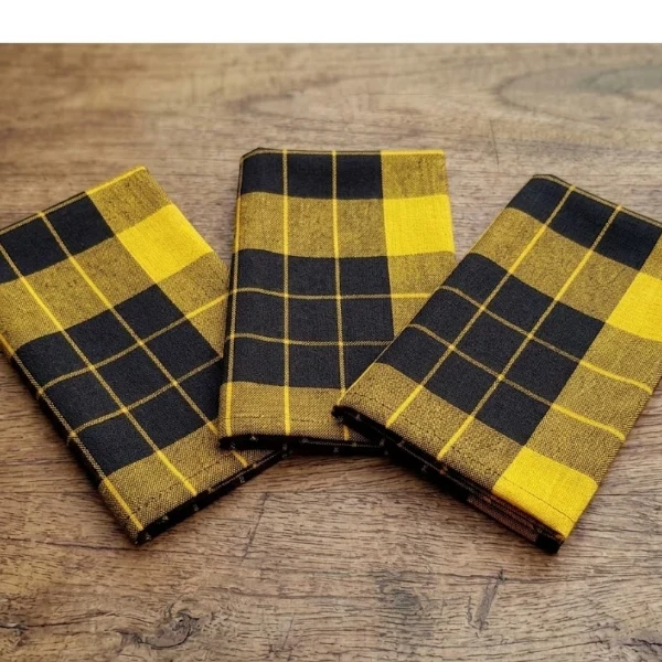 3Pcs of High Quality Kitchen Serviettes 18" x 15" - image 1