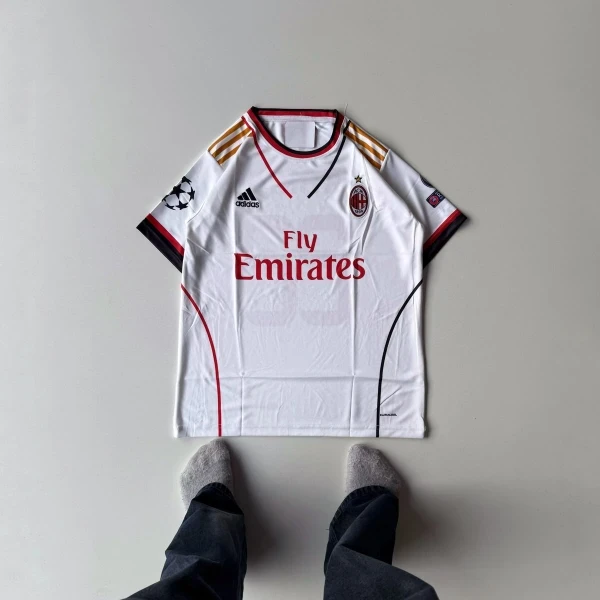 AC Milan 2013-14 Away Jersey  | Kaká #22(Embroidered) - image 1