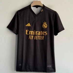Real Madrid Toni Kroos #8 Jersey – (embroidered)